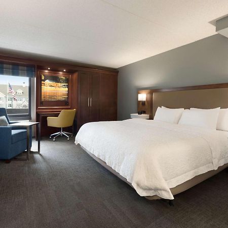 Hampton Inn Appleton-Fox River Mall Area Eksteriør billede