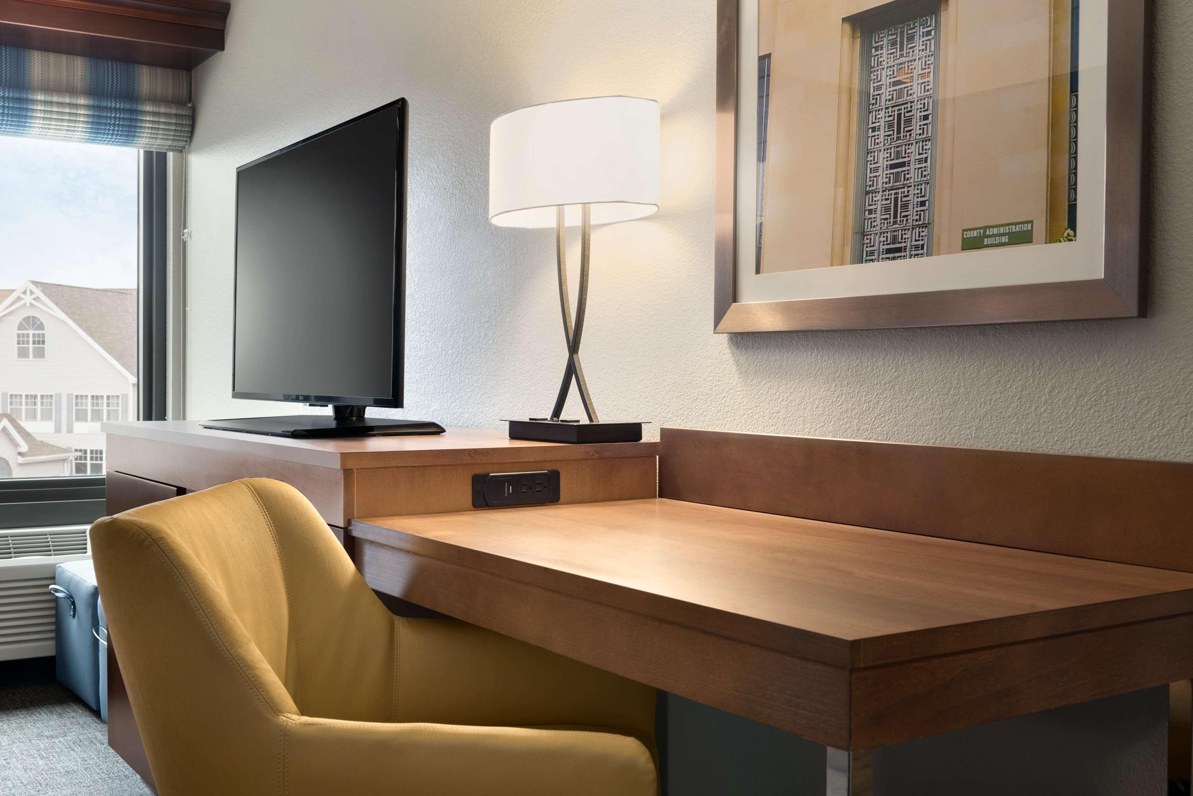 Hampton Inn Appleton-Fox River Mall Area Eksteriør billede