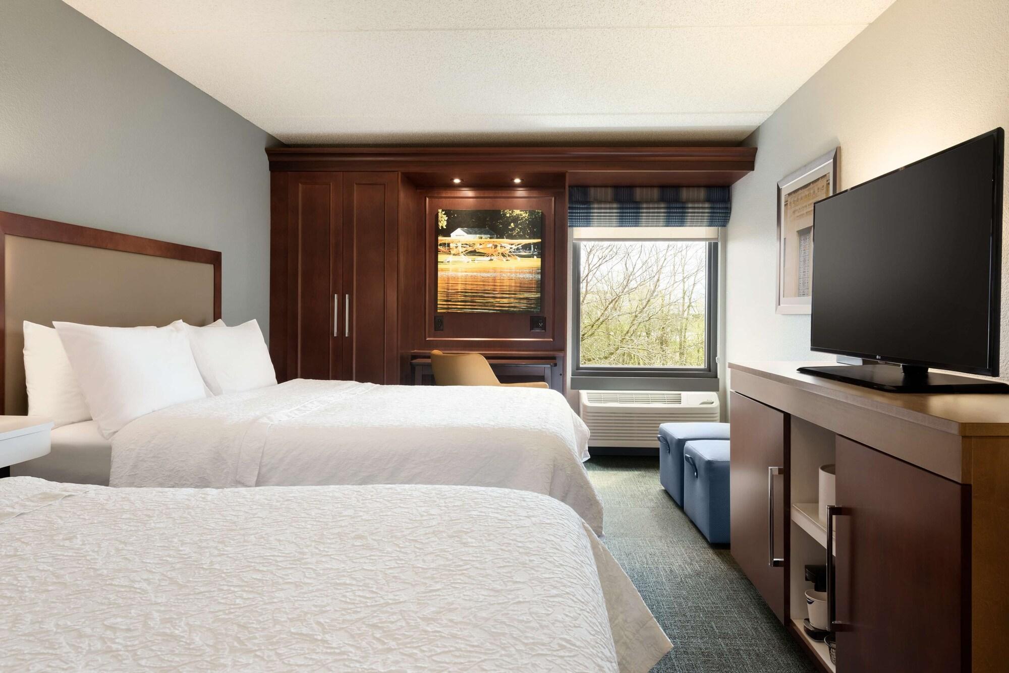 Hampton Inn Appleton-Fox River Mall Area Eksteriør billede