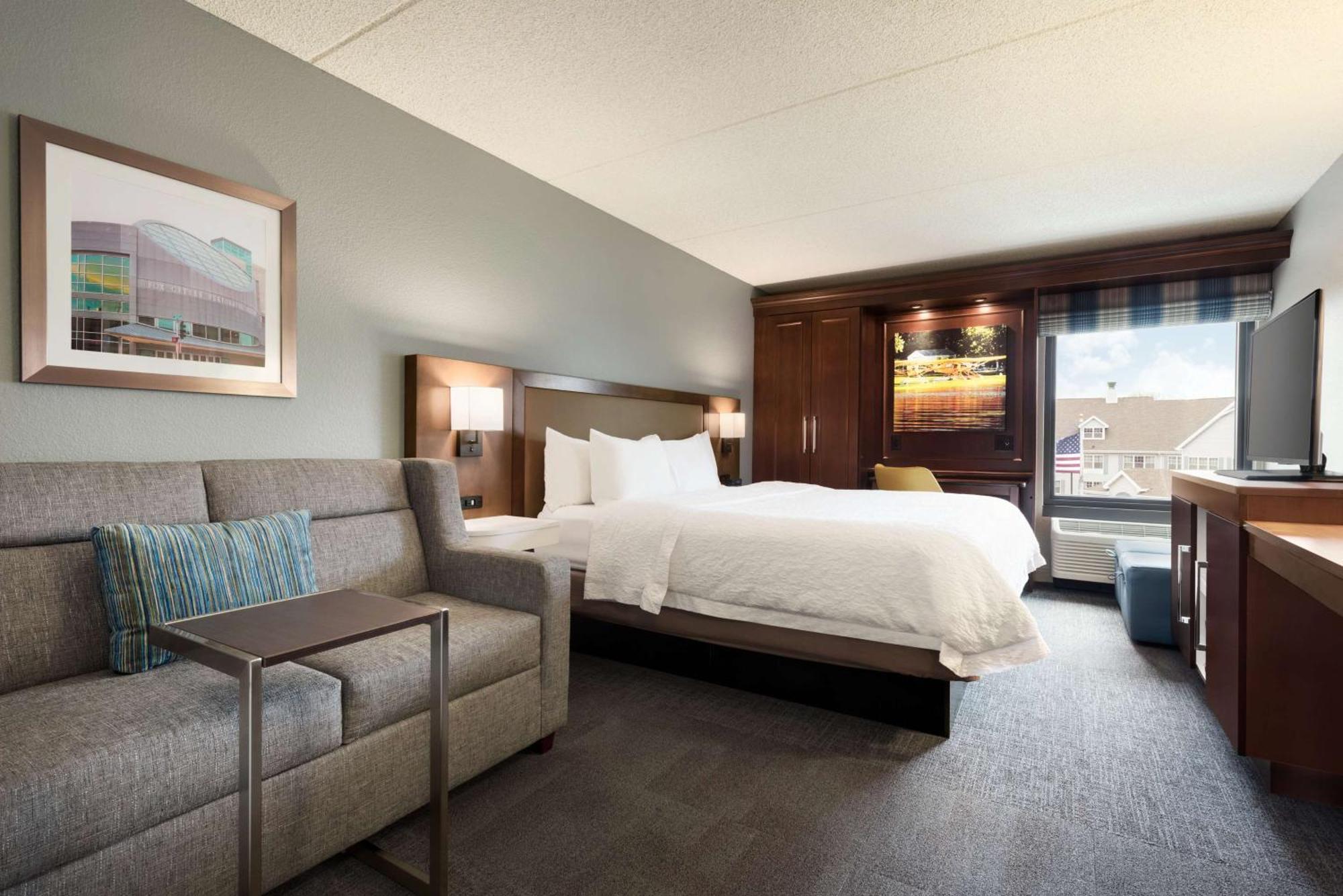 Hampton Inn Appleton-Fox River Mall Area Eksteriør billede