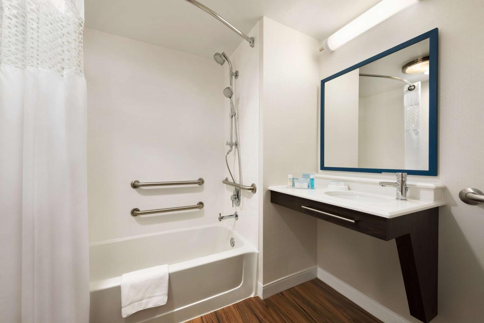Hampton Inn Appleton-Fox River Mall Area Eksteriør billede