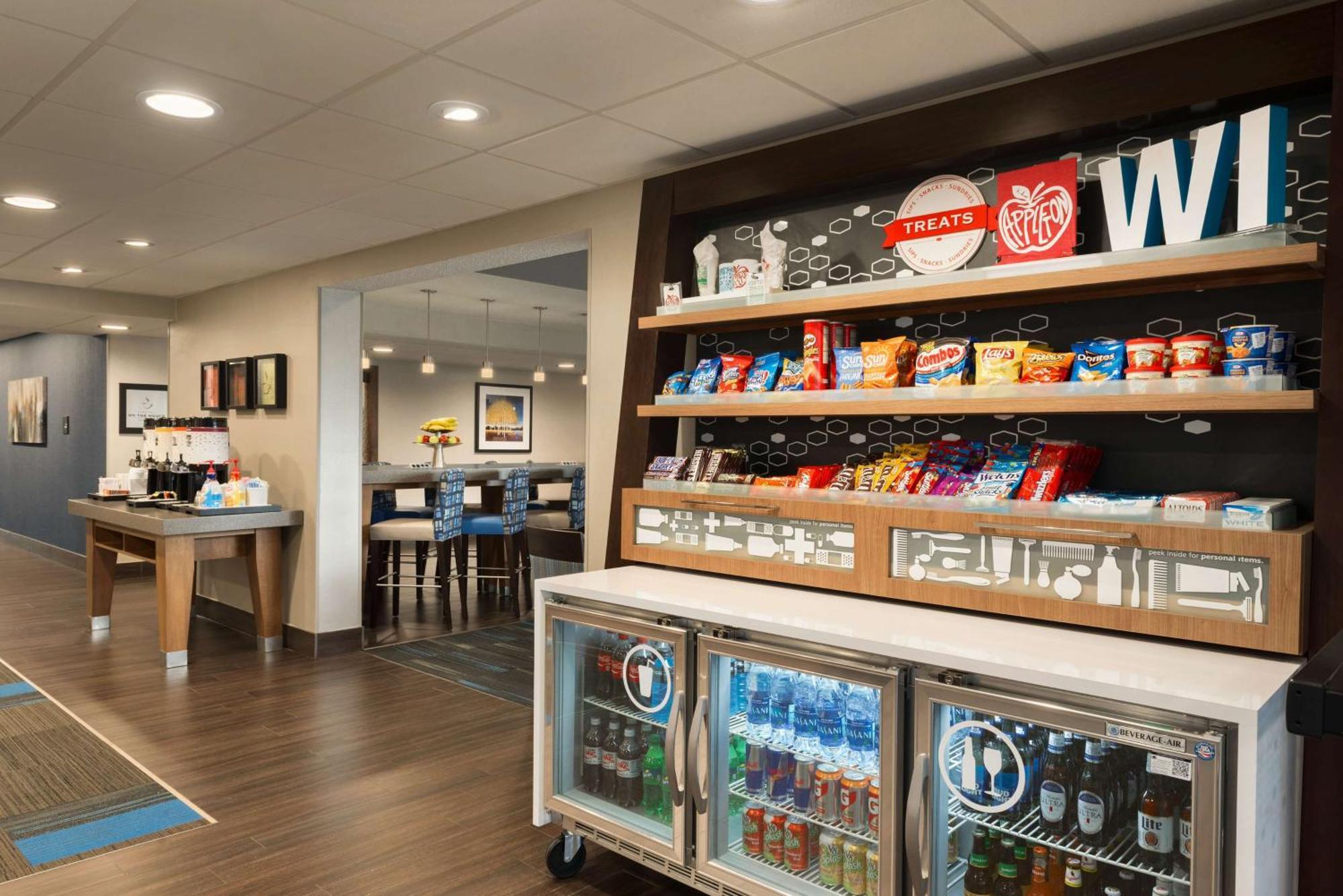 Hampton Inn Appleton-Fox River Mall Area Eksteriør billede