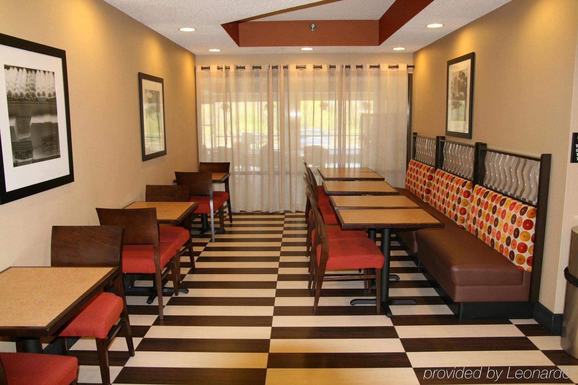 Hampton Inn Appleton-Fox River Mall Area Eksteriør billede