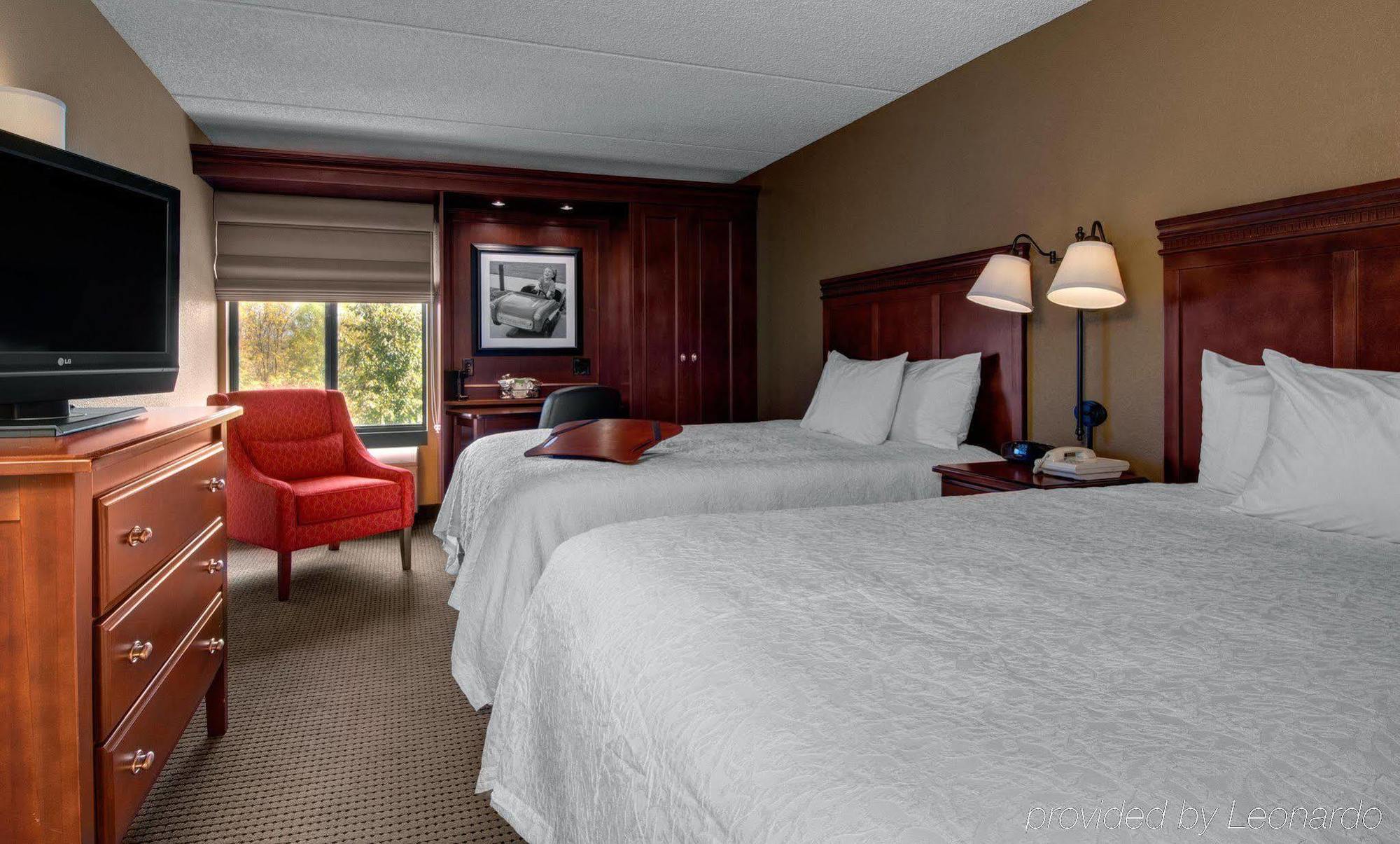 Hampton Inn Appleton-Fox River Mall Area Eksteriør billede